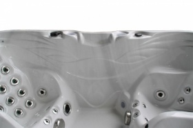 Kad za masažni bazen