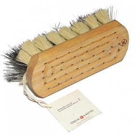 krtača_za_čiščenje_savn